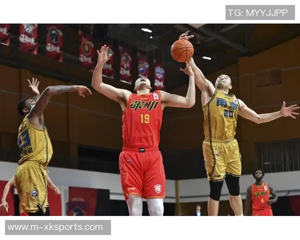 南京篮球队区域防守分析及其在比赛中的得失表现探讨